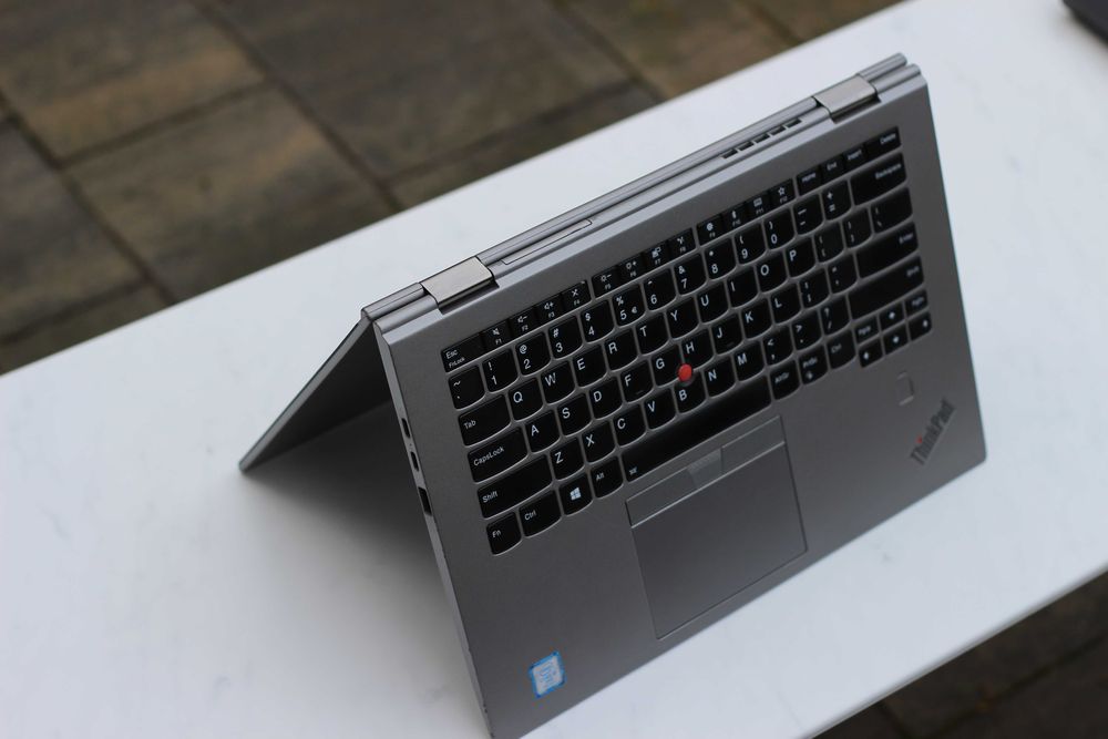 Lenovo Thinkpad Yoga X1 3gen i5-7300U 8GB RAM 256GB