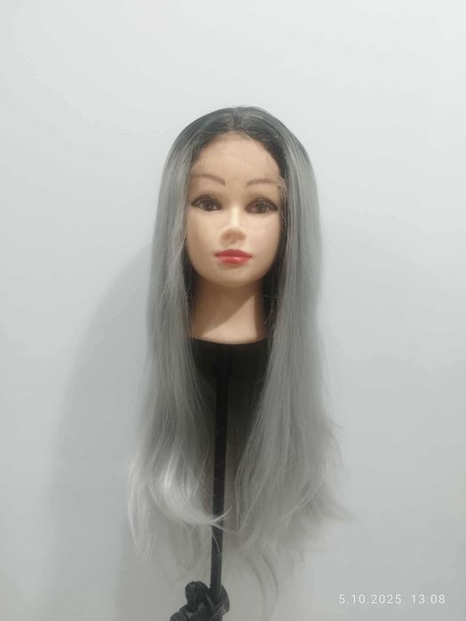 Peruka Vebonny. Na zdjęciu widoczna jest peruka typu lace front