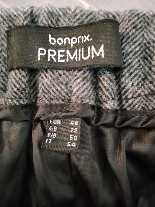 Spodnie materiałowe