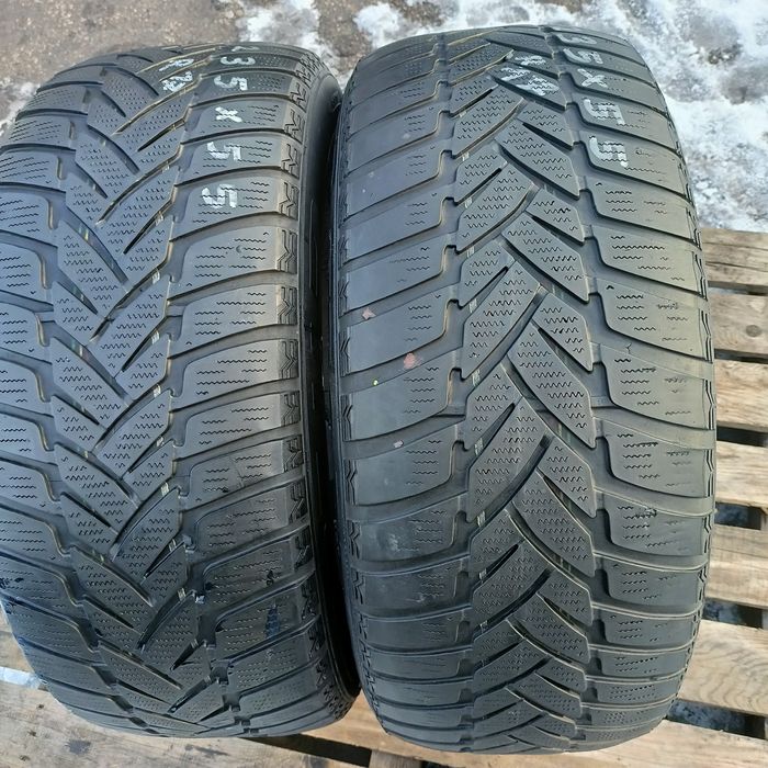 Opony zimowe 235x55 R17 Dunlop SP Winter Sport kpl 2 szt