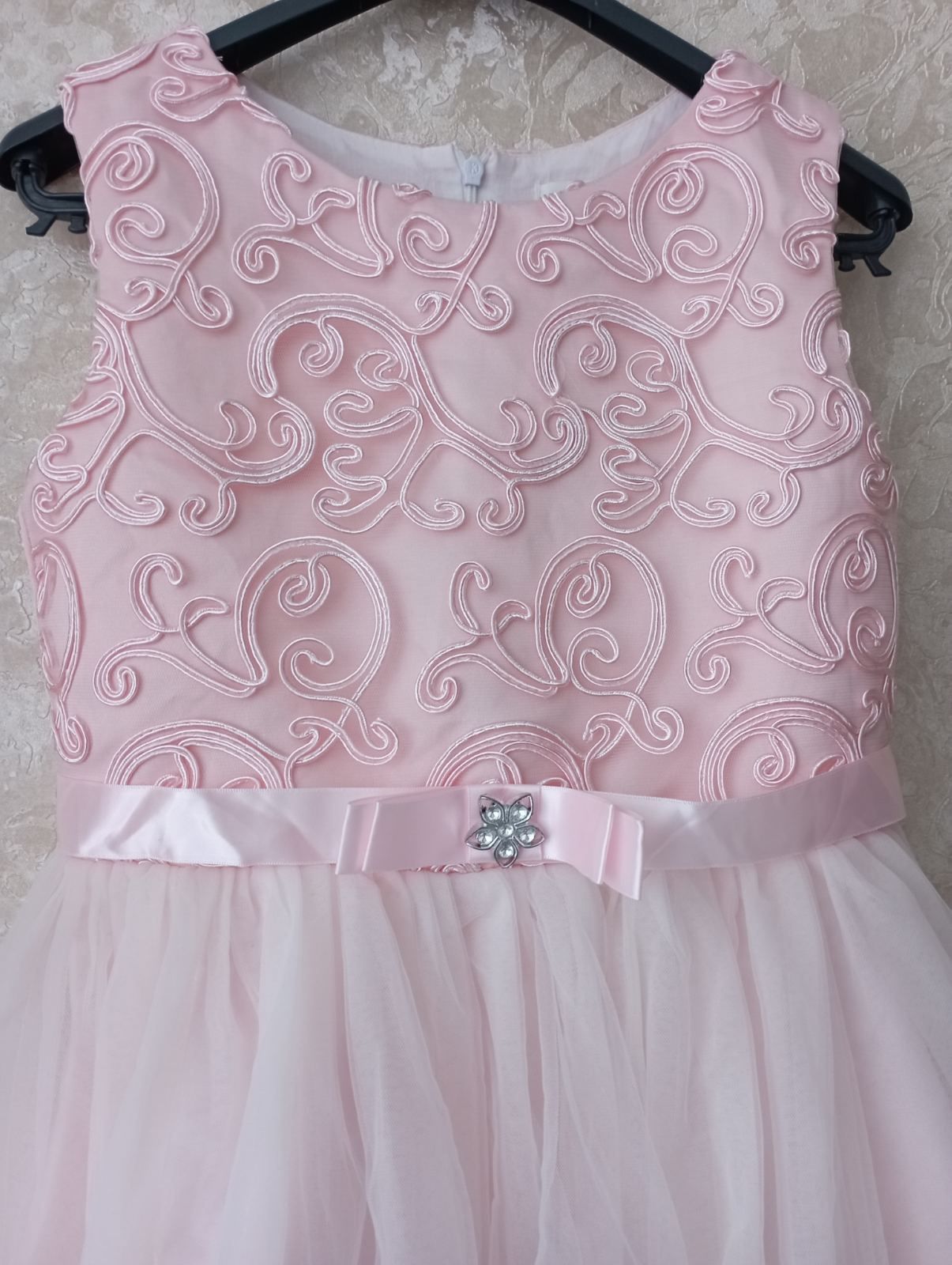 Плаття, сукня ніжного рожевого кольору