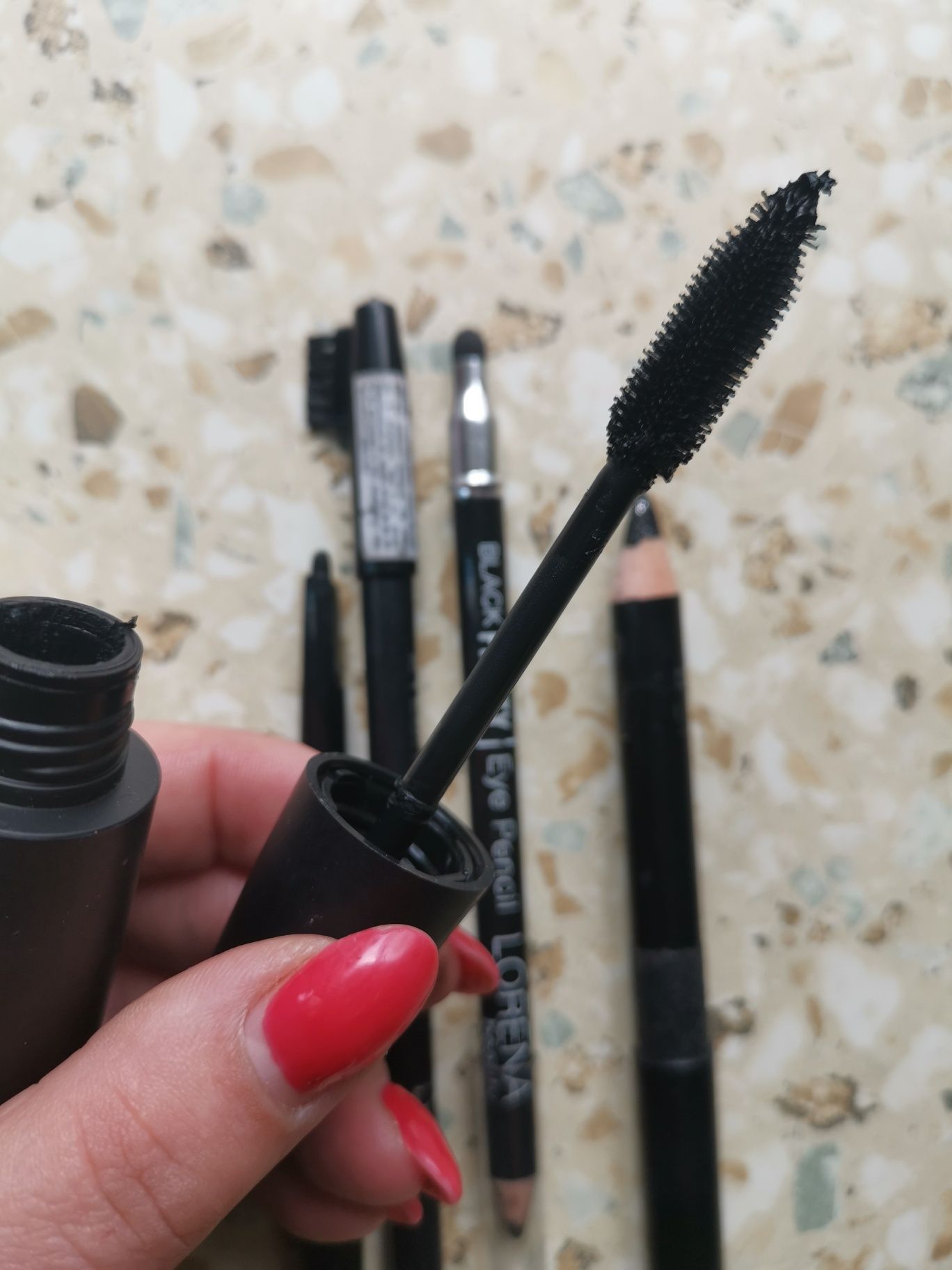 Тональный крем Collagen туш и подарки