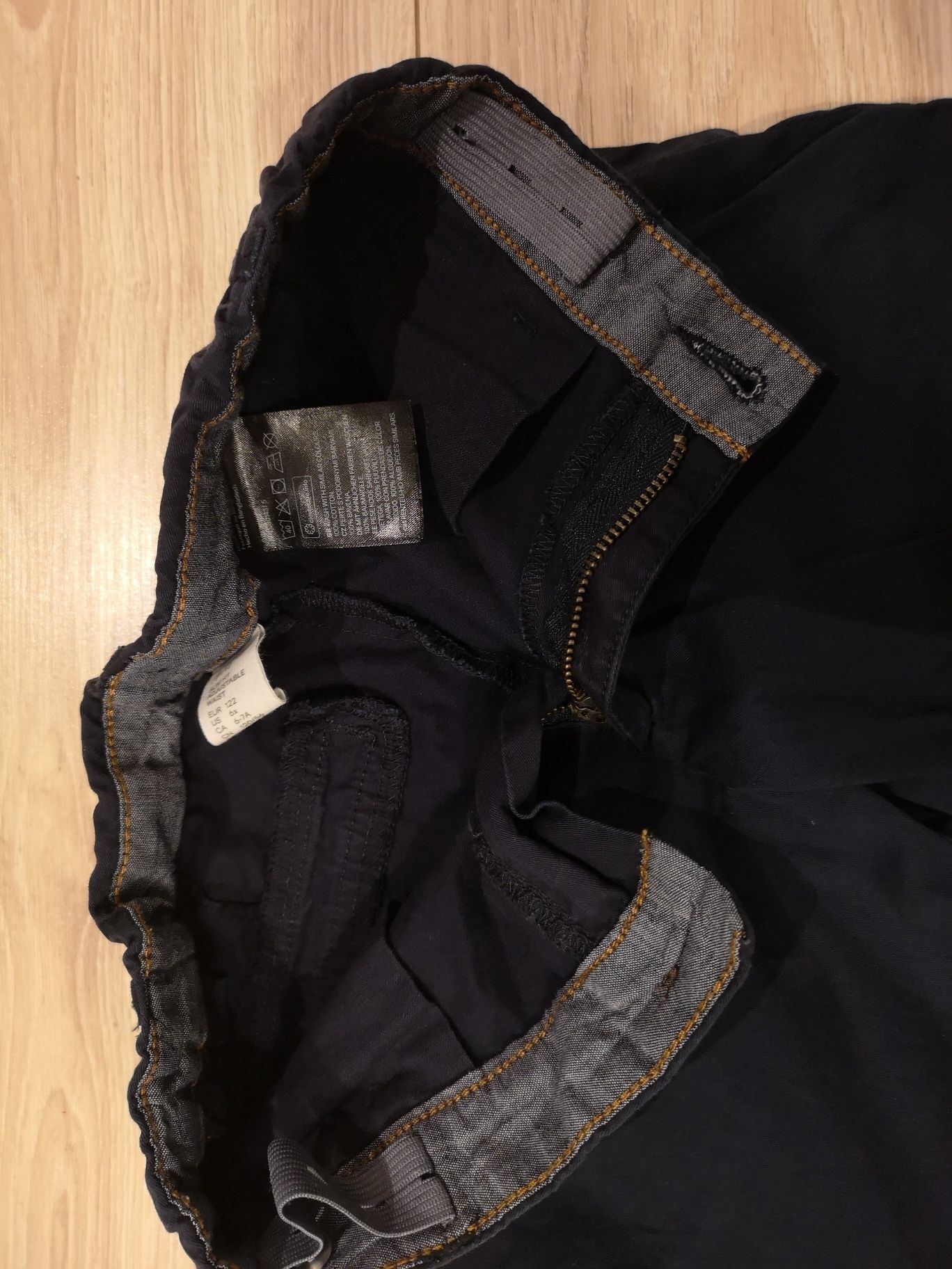 Eleganckie granatowe spodnie materiałowe jak nowe h&m 122 WIGILIA
Bard