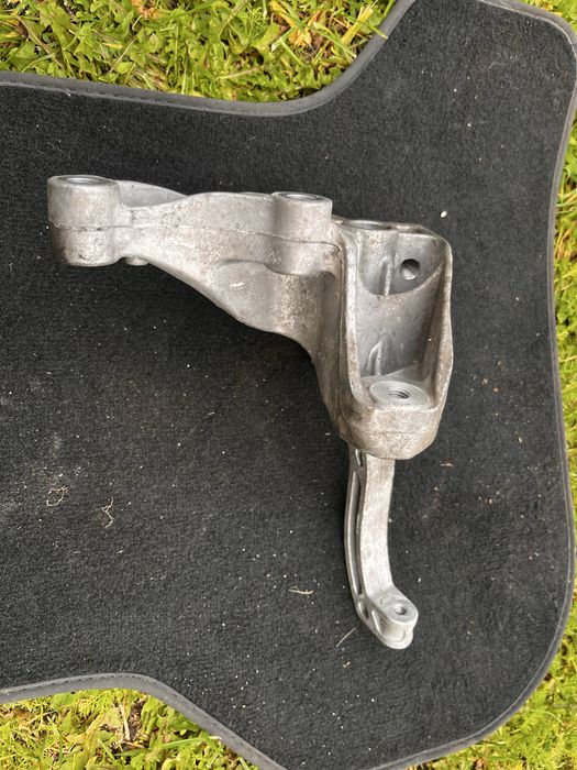 ŁAPA Skrzyni  Biegow Audi  VW Skoda