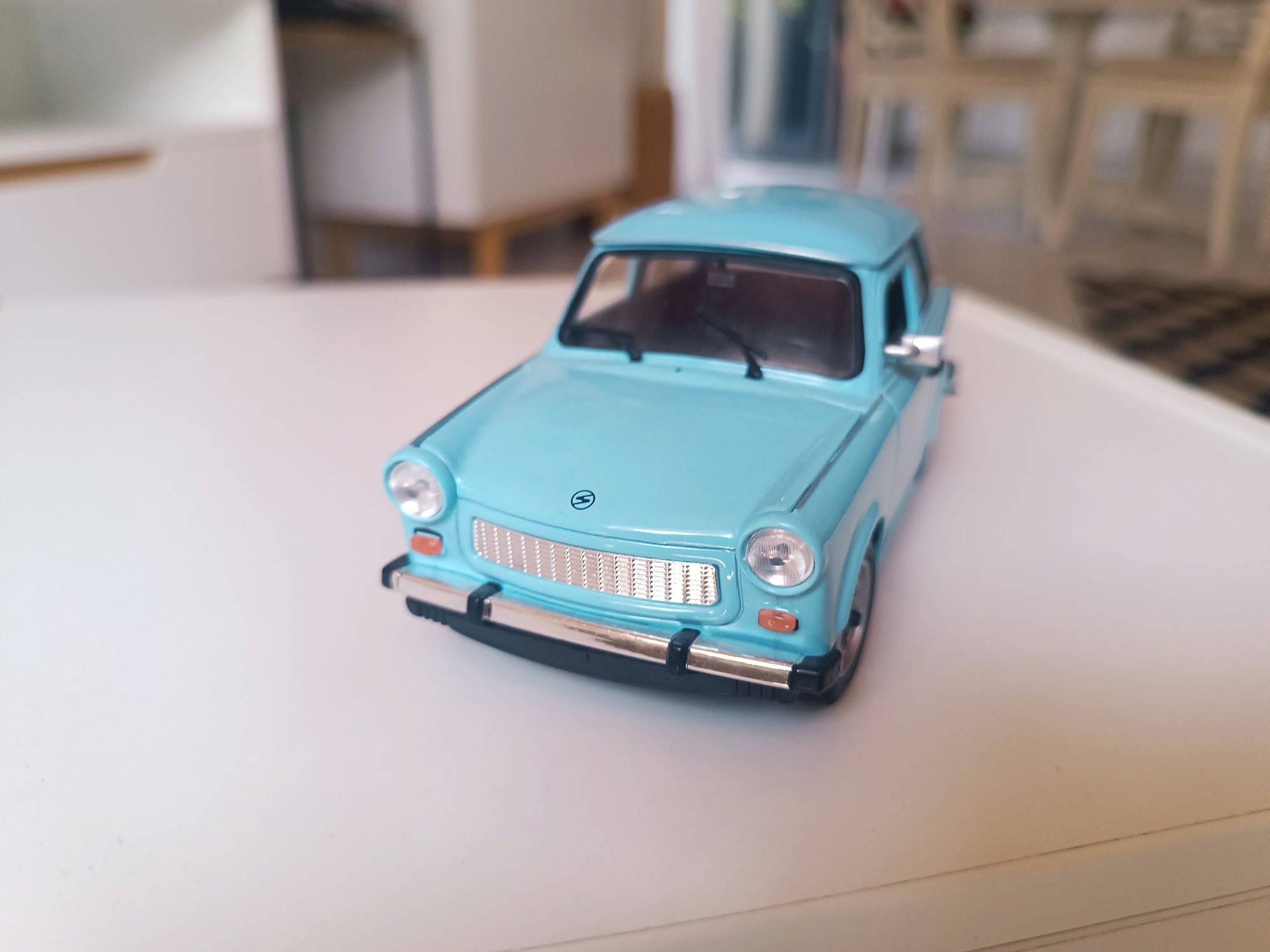 Trabant skala 1/24
