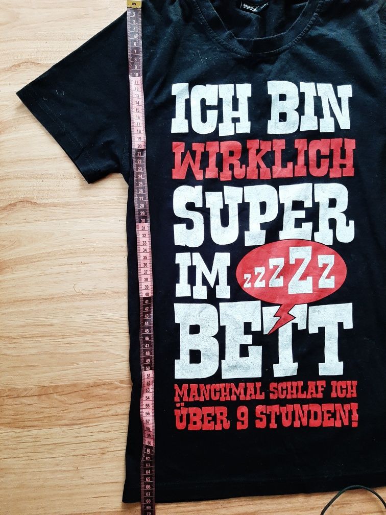 bluzka z napisem po niemiecku