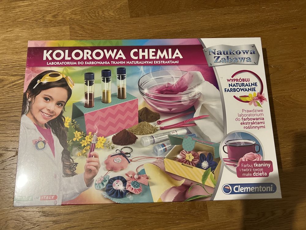 Kolorowa chemia Clementoni