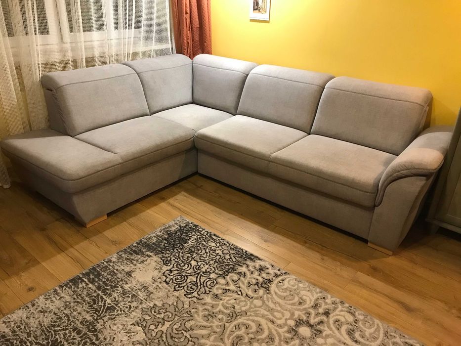 Sofa narożna, wygodna i jak nowa