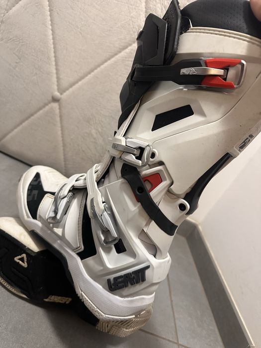 Buty mx Leatt 5.5 flexlock biale. Rozmiar 47 jak nowe.