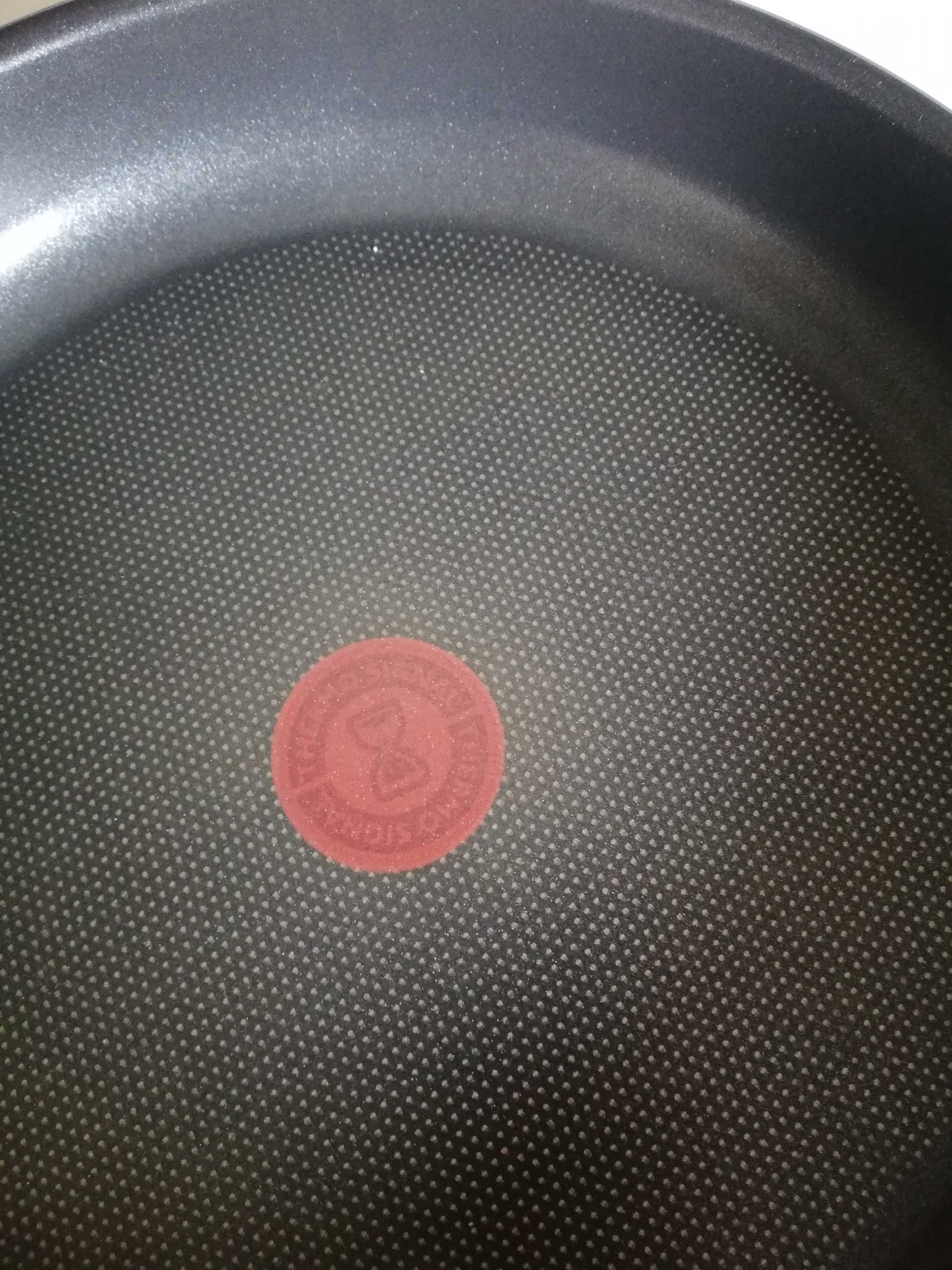 Patelnia tefal 28