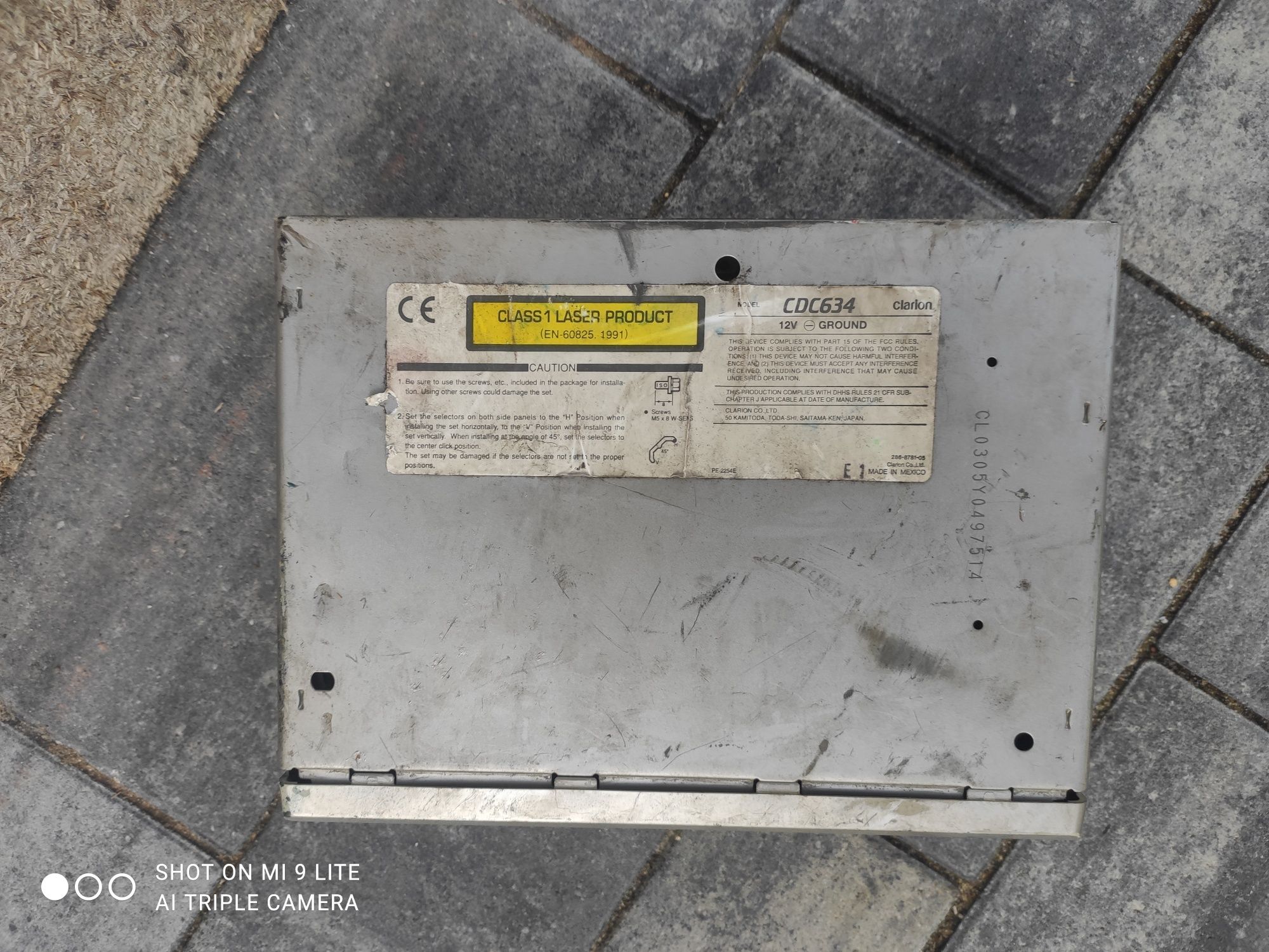 Zmieniarka płyt CD 6 płyn clarion cdc634