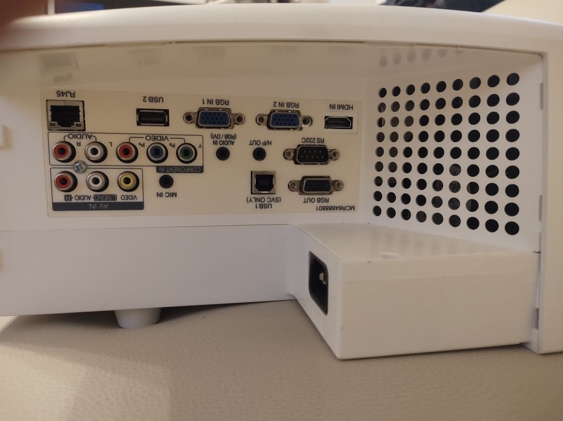 Projektor LG SA560