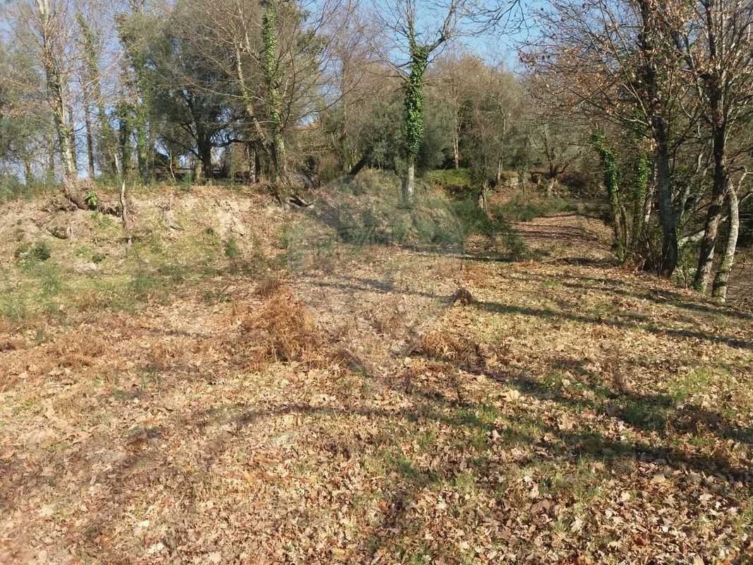 Terreno à venda em Vieira do Minho, Junto á Igreja de Caniçada