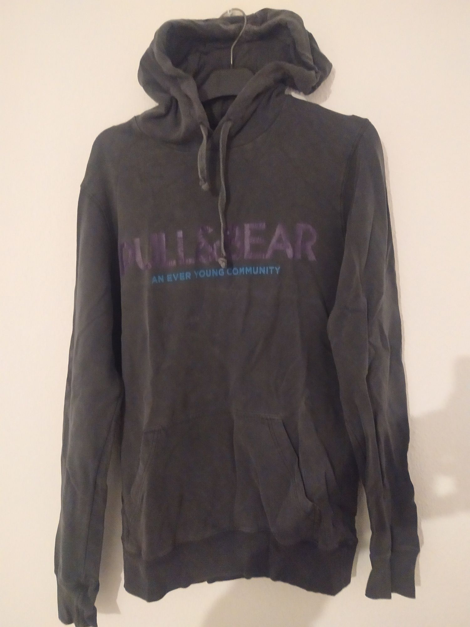 Camisolas Pull & Bear com capucho tamanho M 38