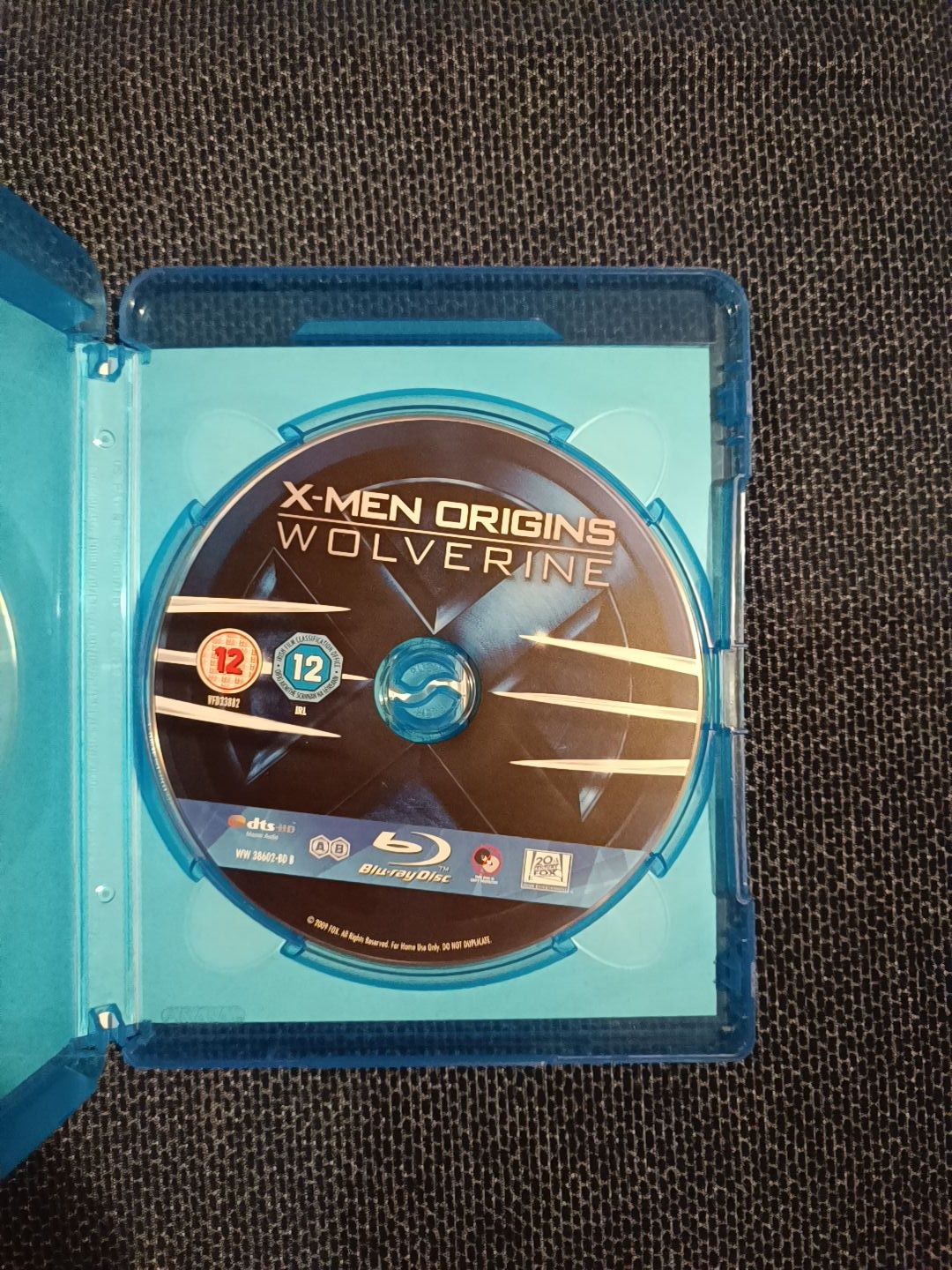 Blu Ray do filme "X-Men Origins: Wolverine" (portes grátis)