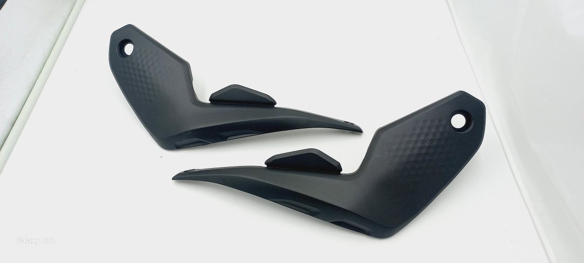 yamaha mt07 wypełnienie oslona bok prawe