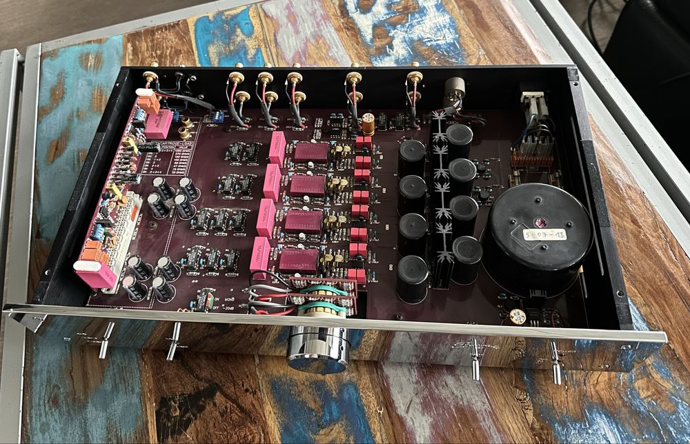 Burmester 897 Przedwzmacniacz + Moduł Gramofonowy MC - Hi-end