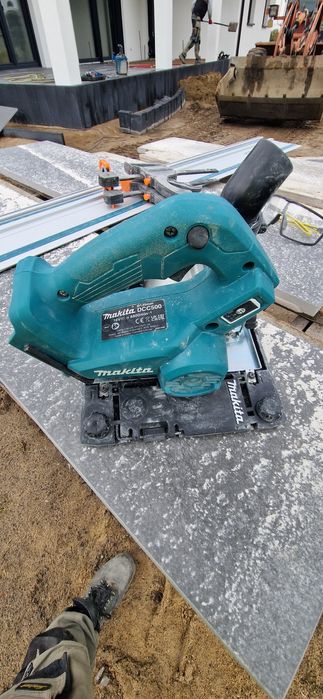 Sprzedam przecinarke makita DCC500