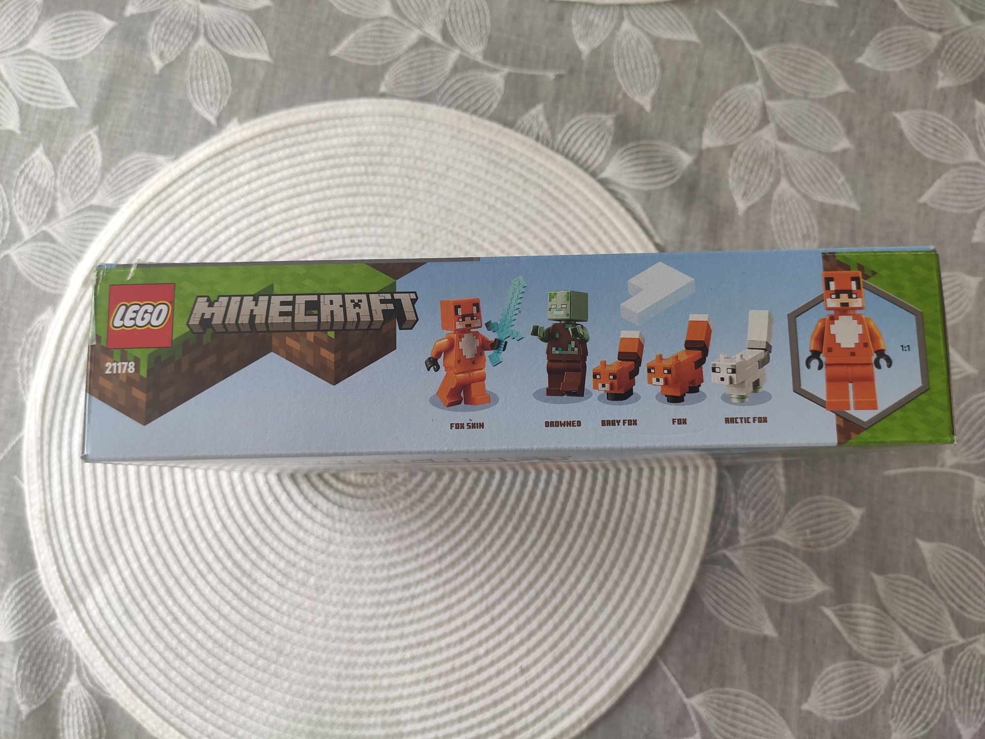 Nowy kompletny zestaw LEGO Minecraft The Fox Lodge 21178