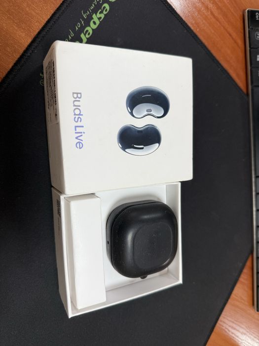 Безпровідні наушники samsung galaxy Buds Live (SM-R180NZKASEK) black