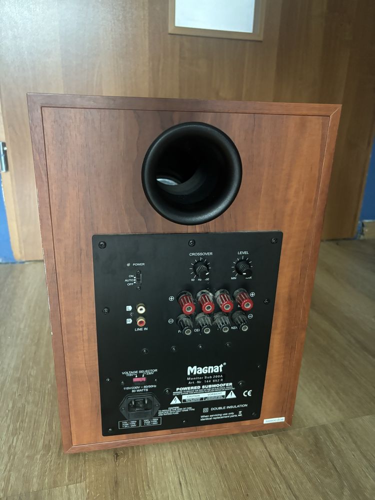 Subwoofer Magnat Monitor Sub 200A  bas do kina domowego
