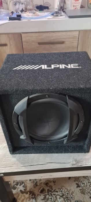 Корпусный сабвуфер Alpine SBE-1044BR