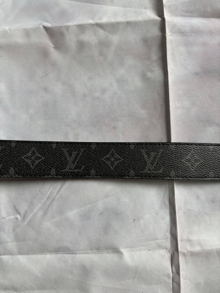Cinto Louis Vuitton Monogram Eclipse - Fivela LV Prateada