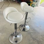 Conjunto de 2 Bancos Altos de Balcão – Modernos e Confortáveis!