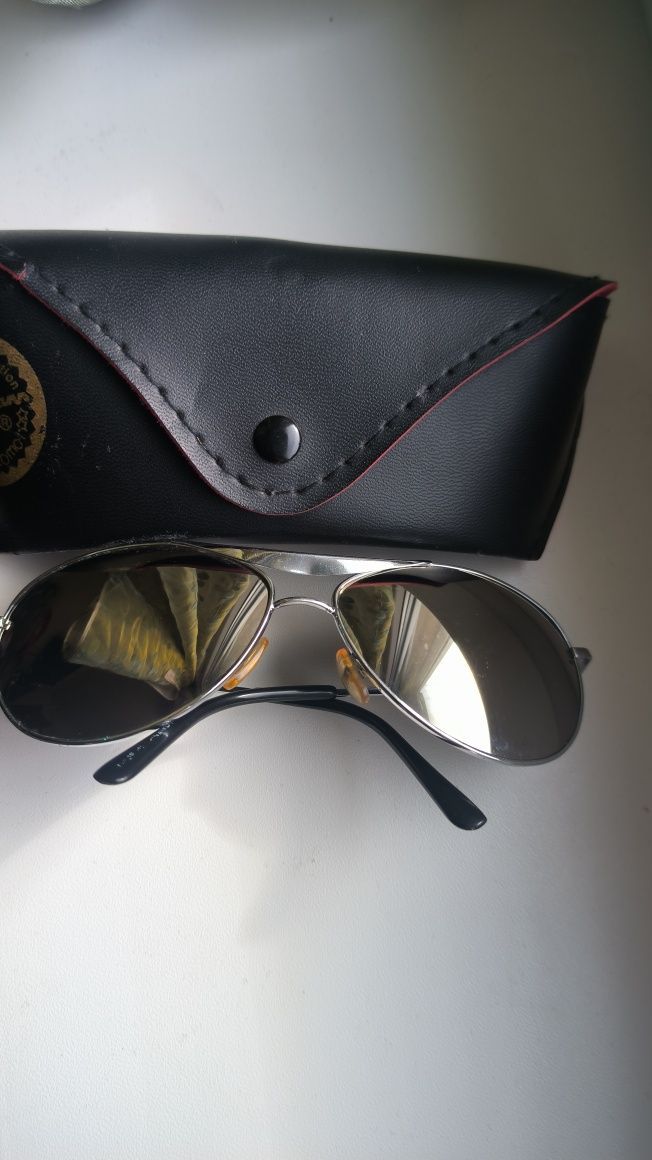 Детские фирменные очки Ray Bann затемнённые с зеркальной поверхностью