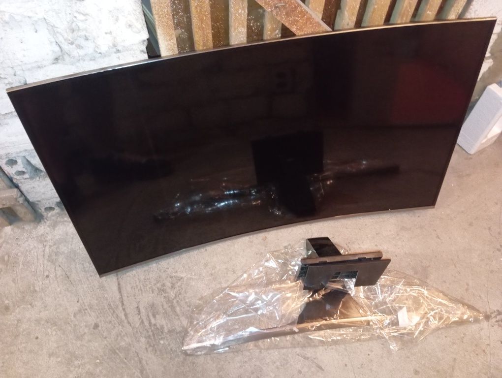 Telewizor Samsung UE49KU6640S 49 cali zakrzywiony ekran