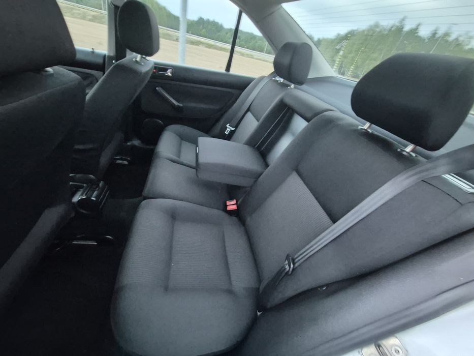 Volkswagen Bora 1.6 16V ** W Bardzo dobrym stanie** Bez rdzy !