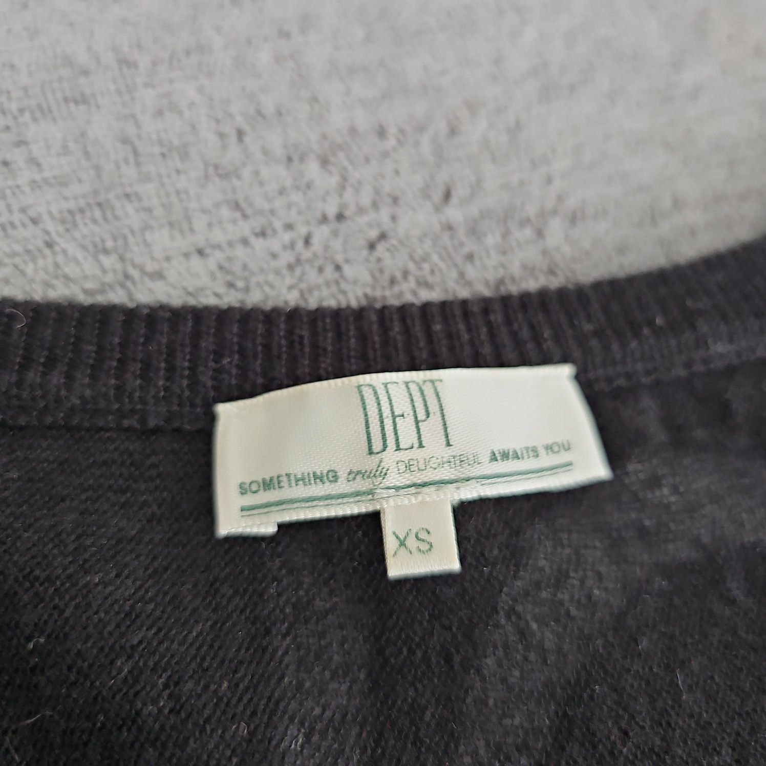 Sweter D.E.P.T serca