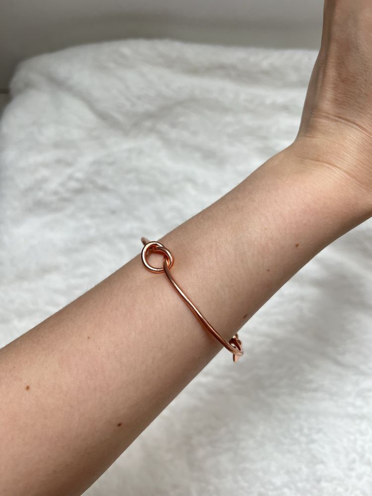 Bransoletka rose gold elegancka delikatna literka H szykowna 13