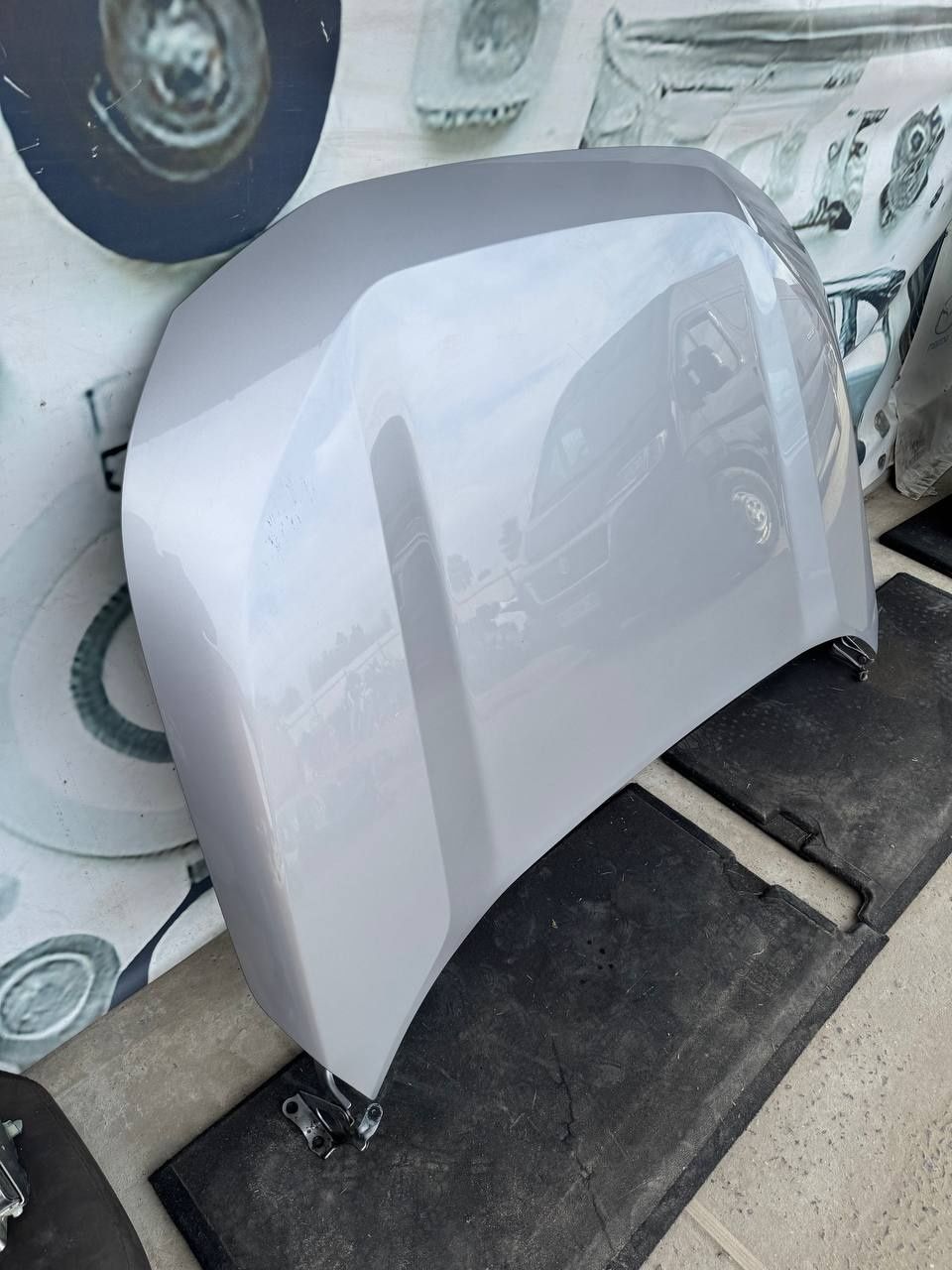 Toyota RAV4 19-24 року Капот колір фарби 1D6