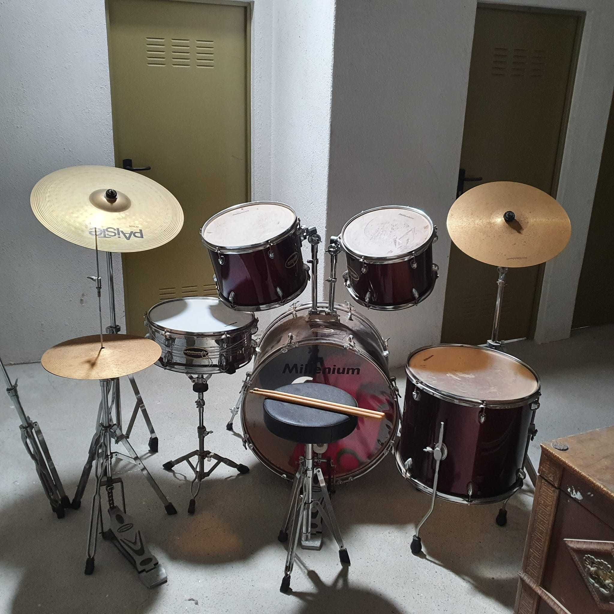 Bateria acústica Millenium