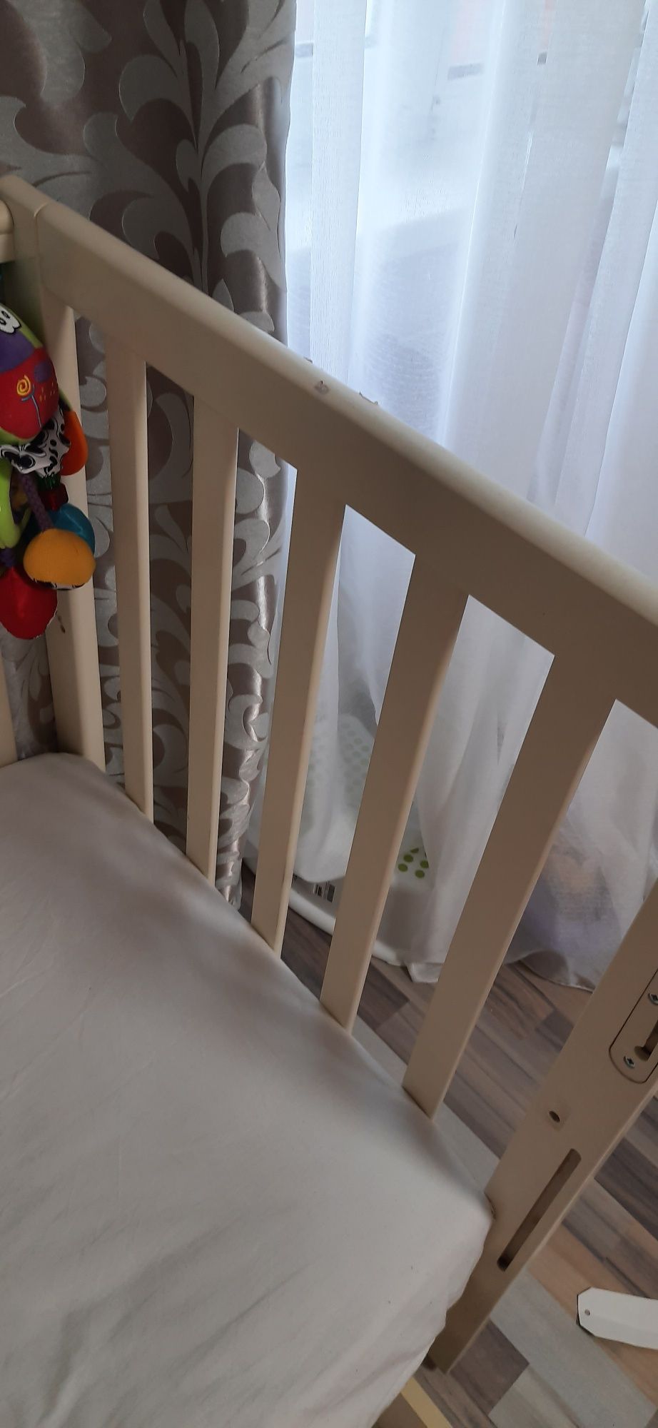 Дитяче ліжечко / кроватка з маятником