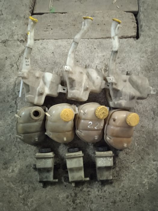 Бачок омывателя расширительный Опель вектра В омега а фольксваген т 5