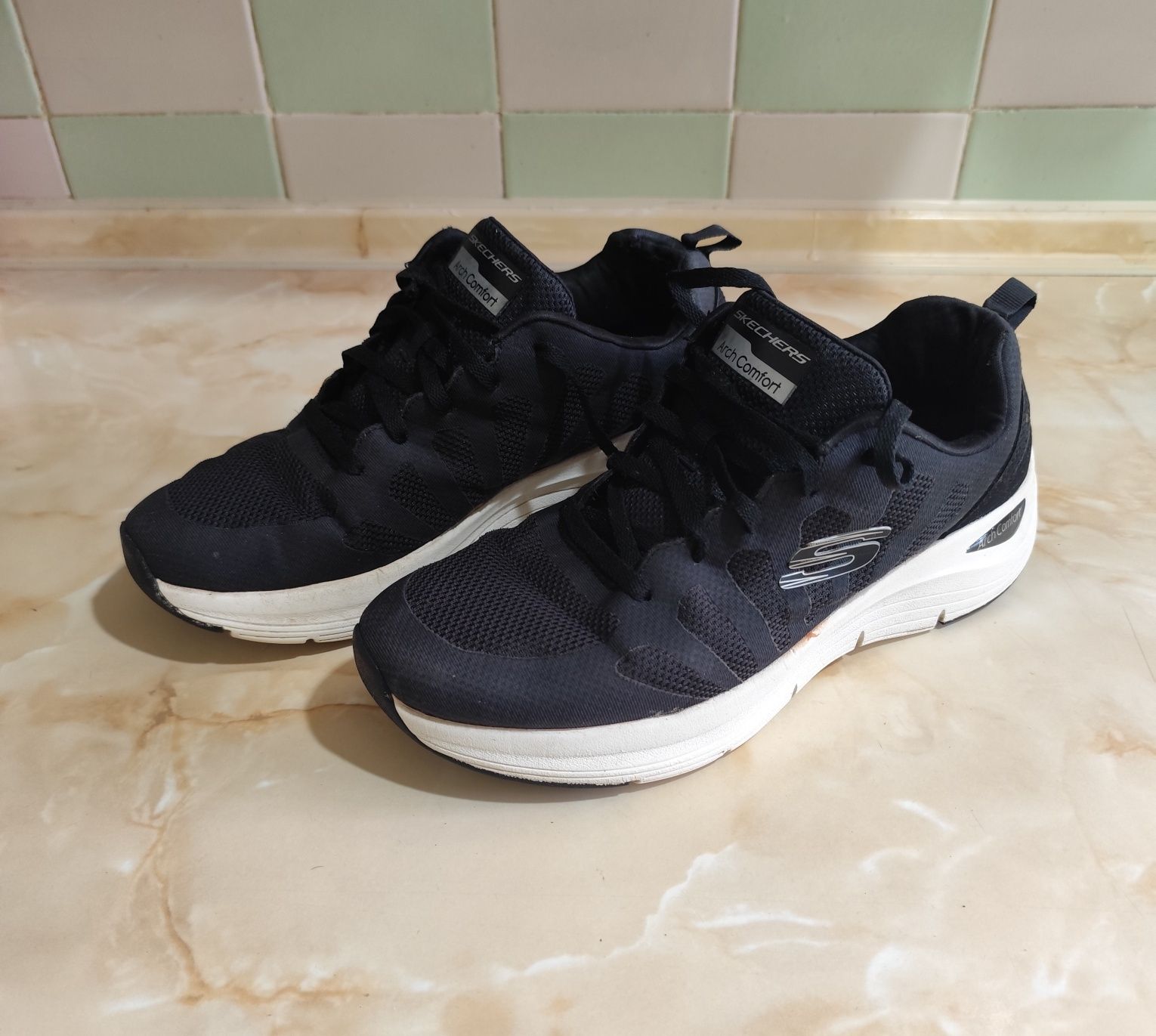 Кроссовки Skechers Arch Comfort. Оригинал