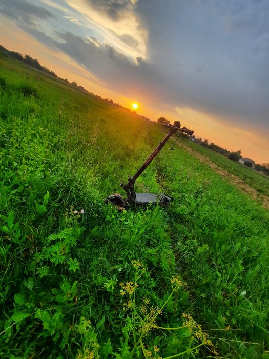 Продам електросамокат