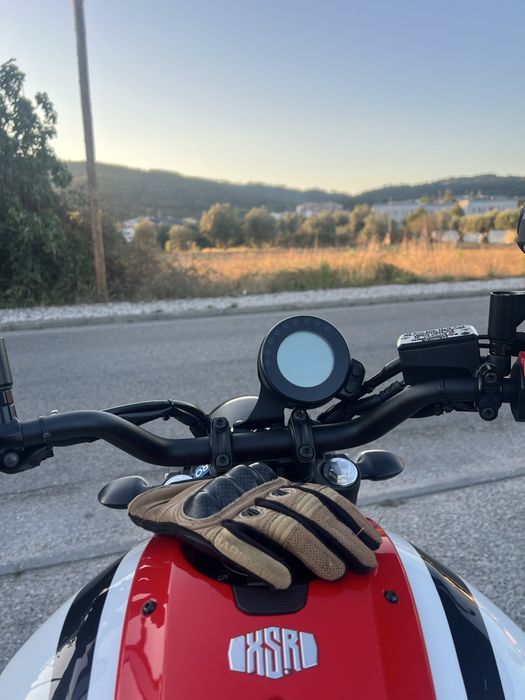 Yamaha XSR 700 *Akrapovic Titanium