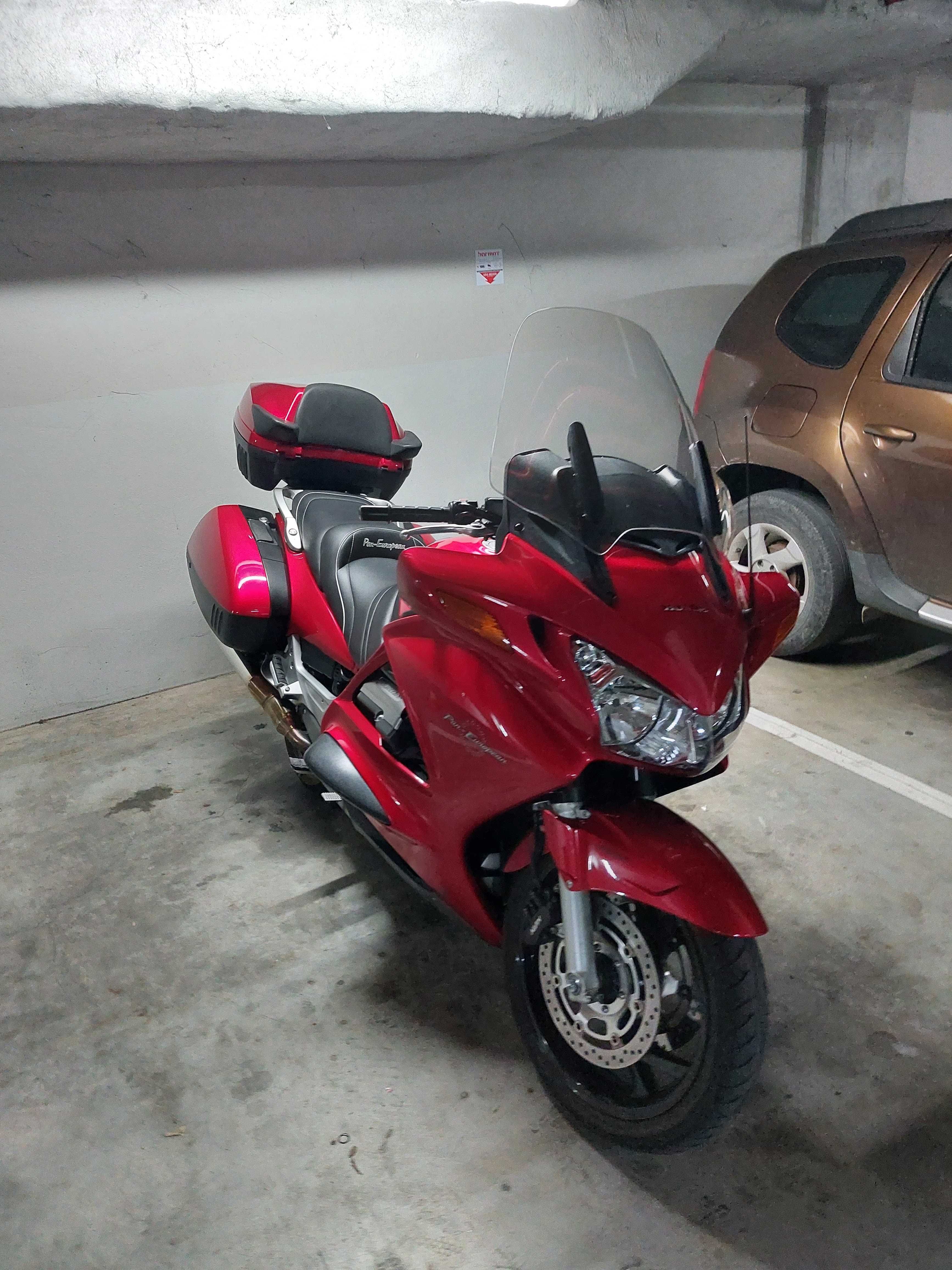 Mota de garagem ,varios extras