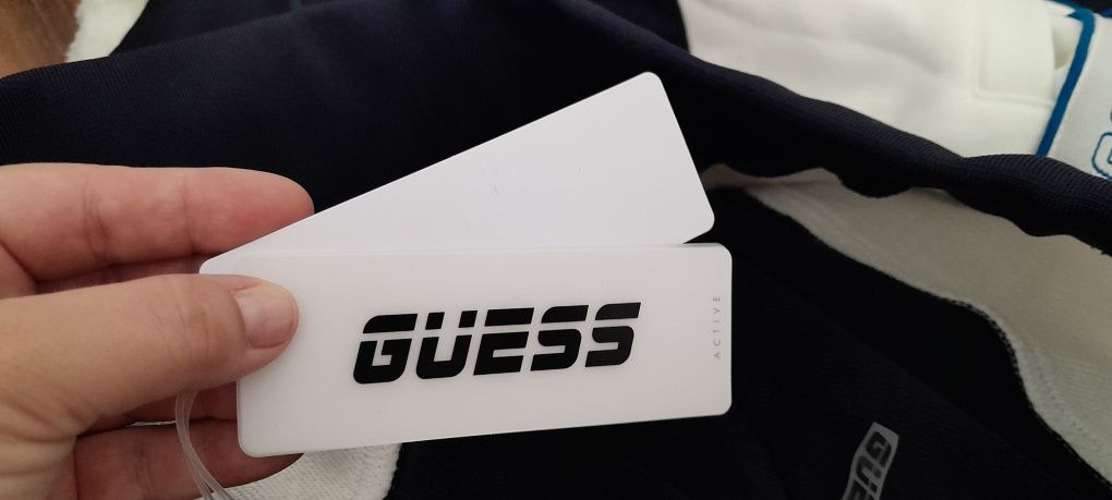 Nowy dres guess l
