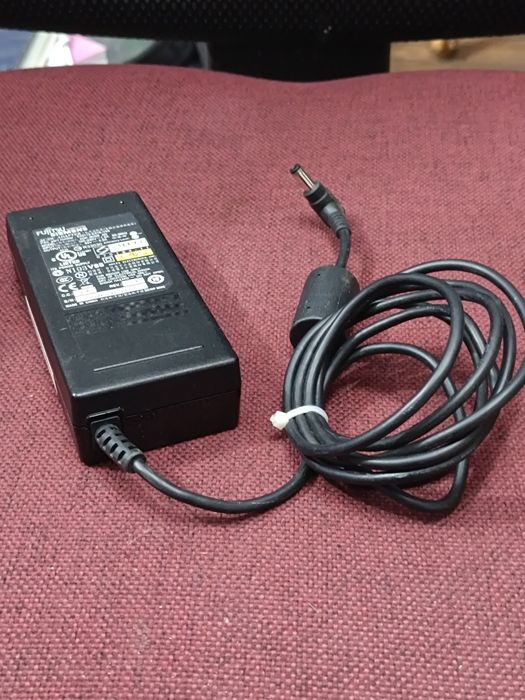 Oryginalny Zasilacz Fujitsu Siemens ADP-90SB AD 20V 4.5A