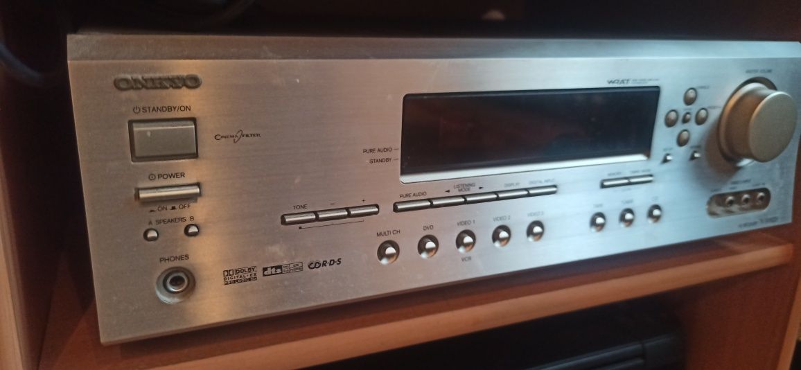 Amplituner i DVD Onkyo TX sr502e