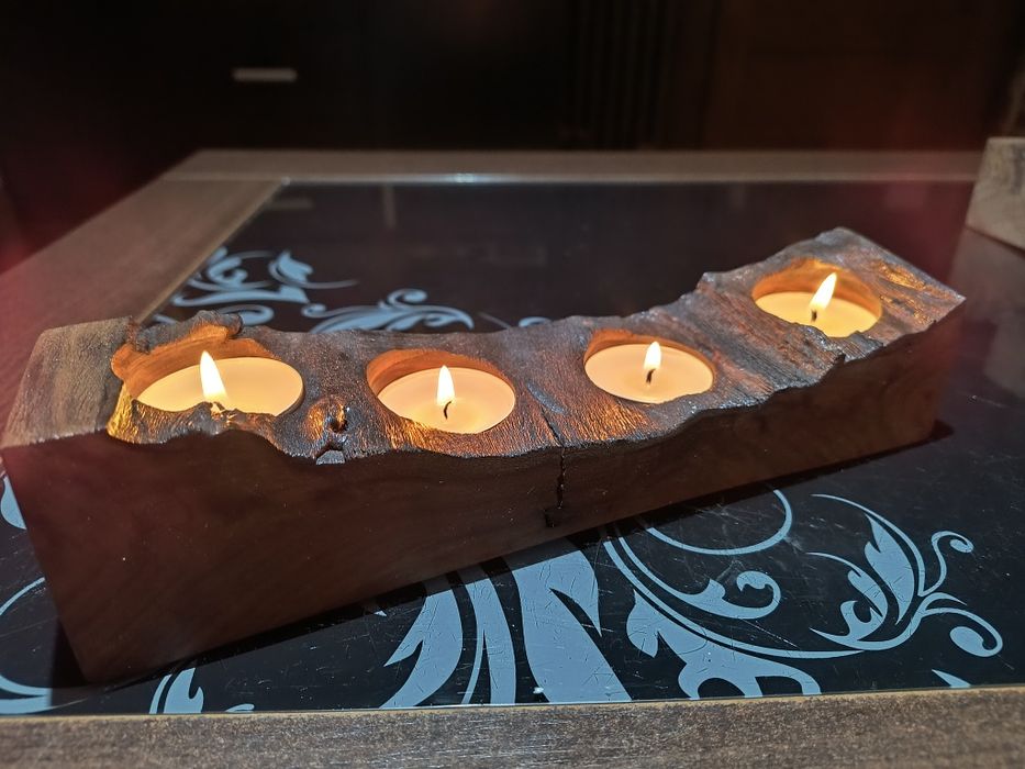 Świecznik drewniany orzech amerykański