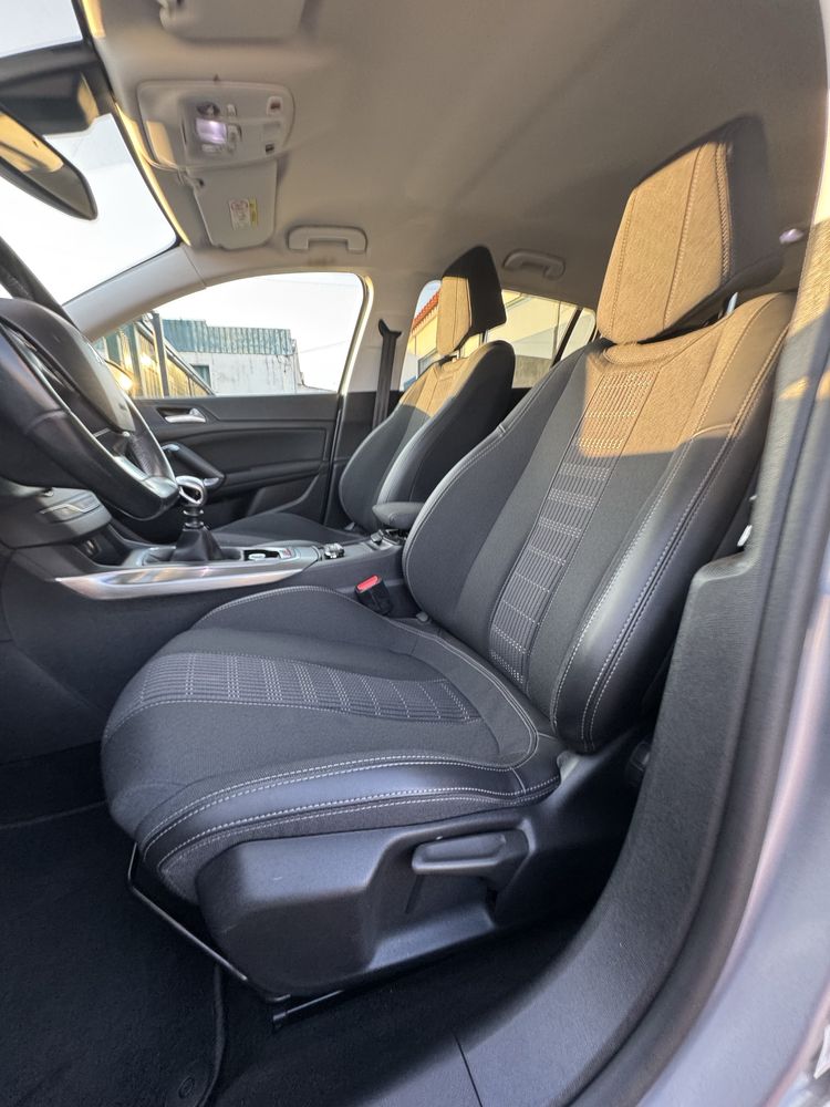 Peugeot 308 1.2 E-THP ALLURE