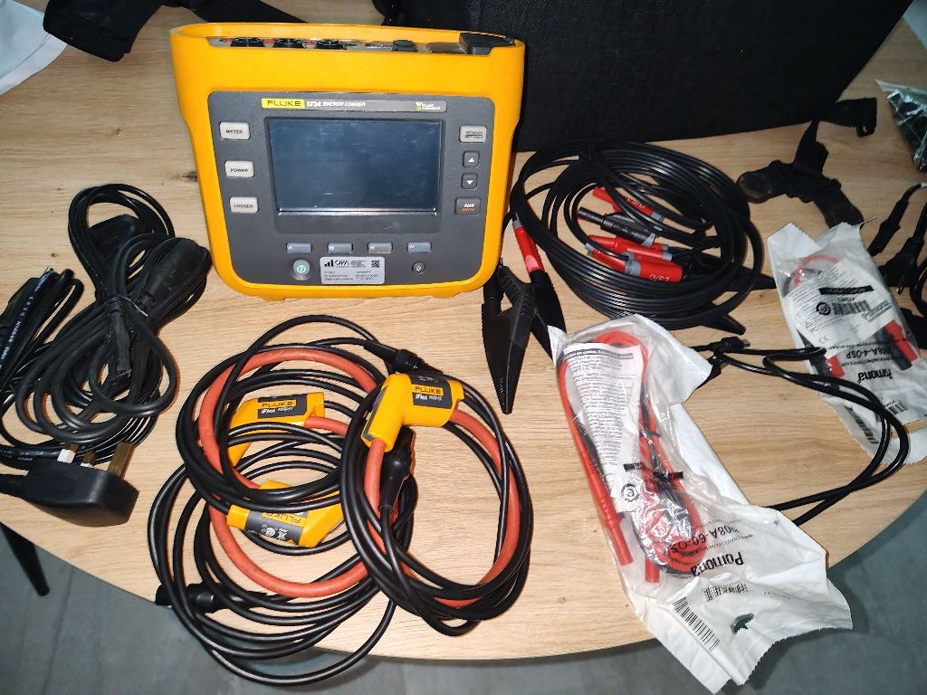 Fluke 1734 Energy Logger (3‑fazowy) z sondami iFlex