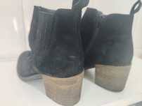 Botins pretos 40