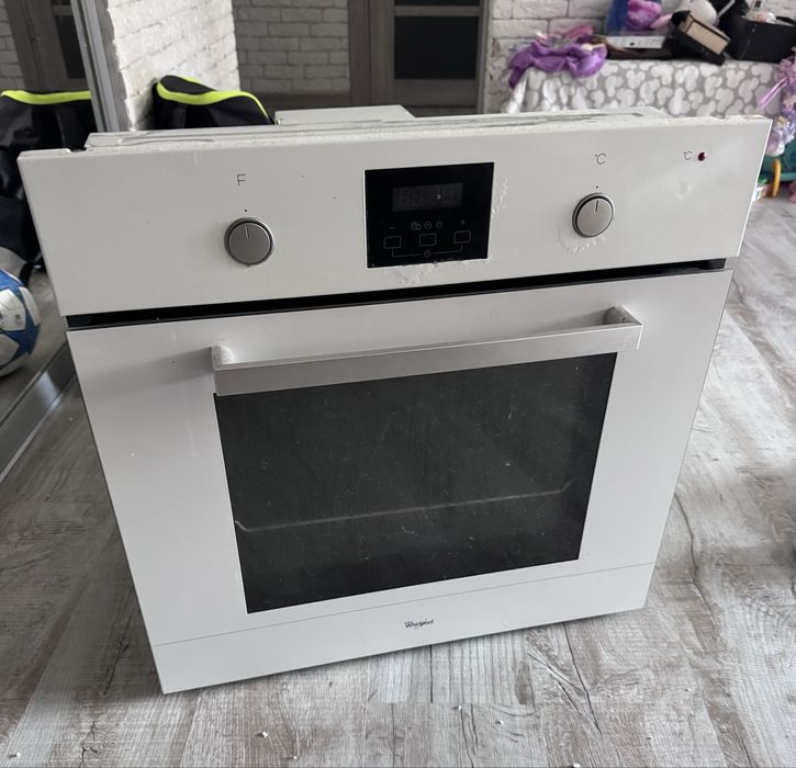 Духовой шкаф електрический Whirpool AKP461 WH