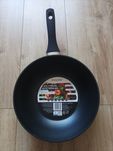 Patelnia typu wok marki Smukee